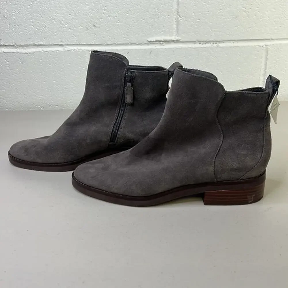 NWT Cole Haan River Round Toe Chelsea Womens Sz 10.5B Boots W26415 suede leather - Picture 4 of 6